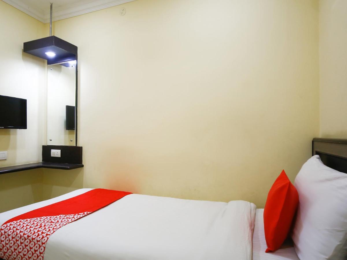 Madrasi Airport Hotel - Saibala Chennai Exterior photo