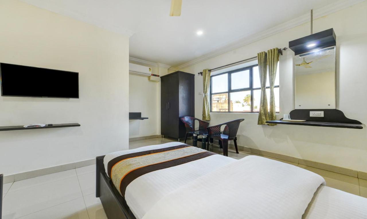 Madrasi Airport Hotel - Saibala Chennai Exterior photo